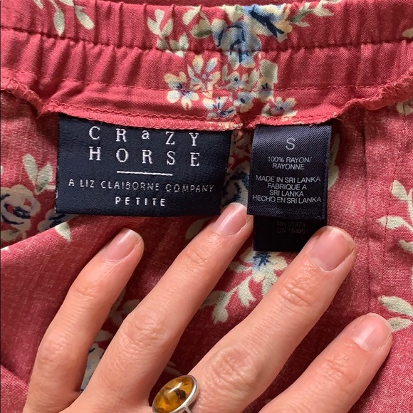 Floral button up skirt - Picture 3 of 3